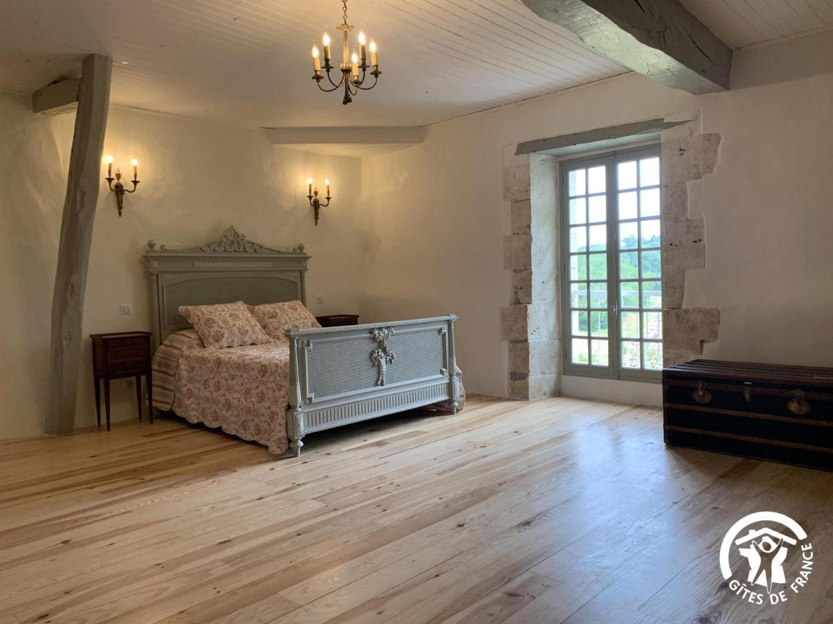 مبيت وإفطار Castin Chateau De Gardes المظهر الخارجي الصورة